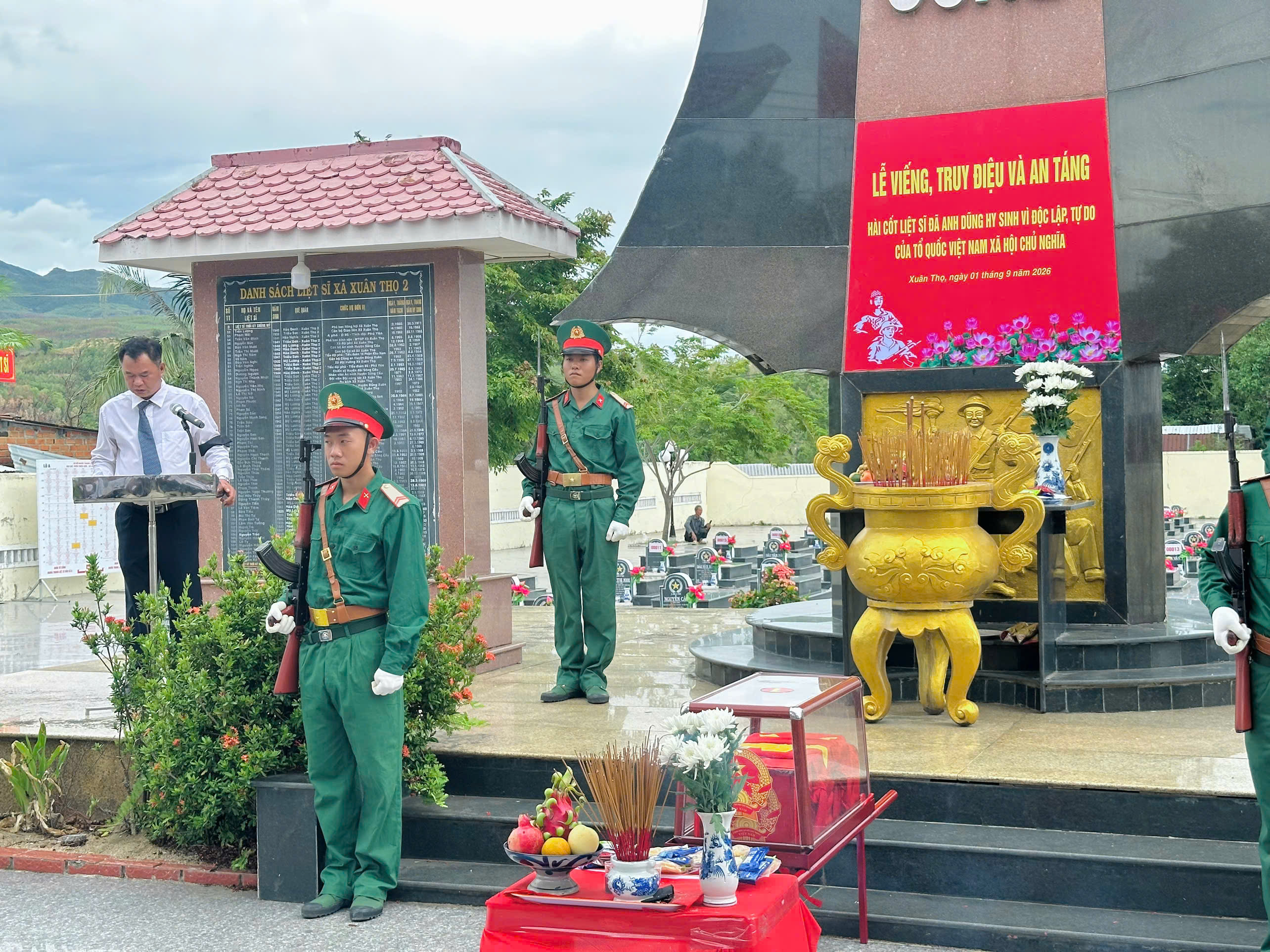 toan-canh-le-vieng.jpg