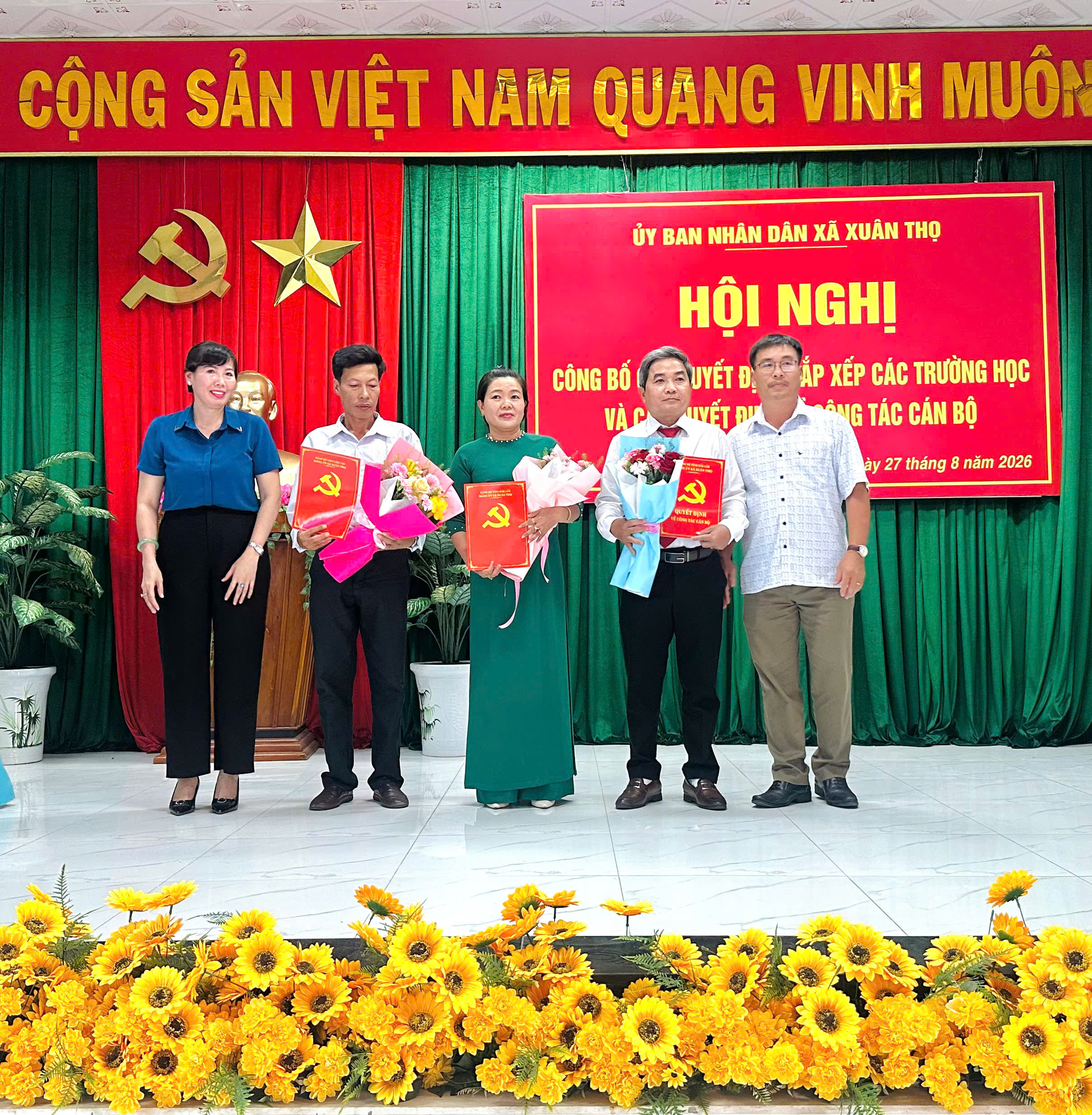 nhan-qd-tieu-hoc.jpg